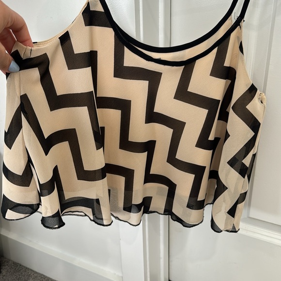 women’s cropped top in black and tan. size small - Picture 5 of 6